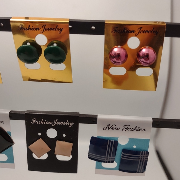 Stud Earring Lot of 8 Sets Square, Round Retro Wood, Acrylic, Metal Multicolor - Picture 4 of 5